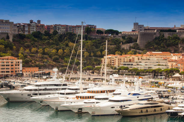 Vista de marina con yates